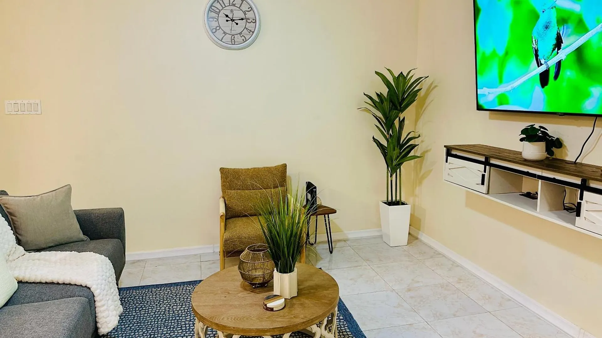 Island Paradise Too-Secure-Gated-Transportation Available Montego Bay Lägenhet